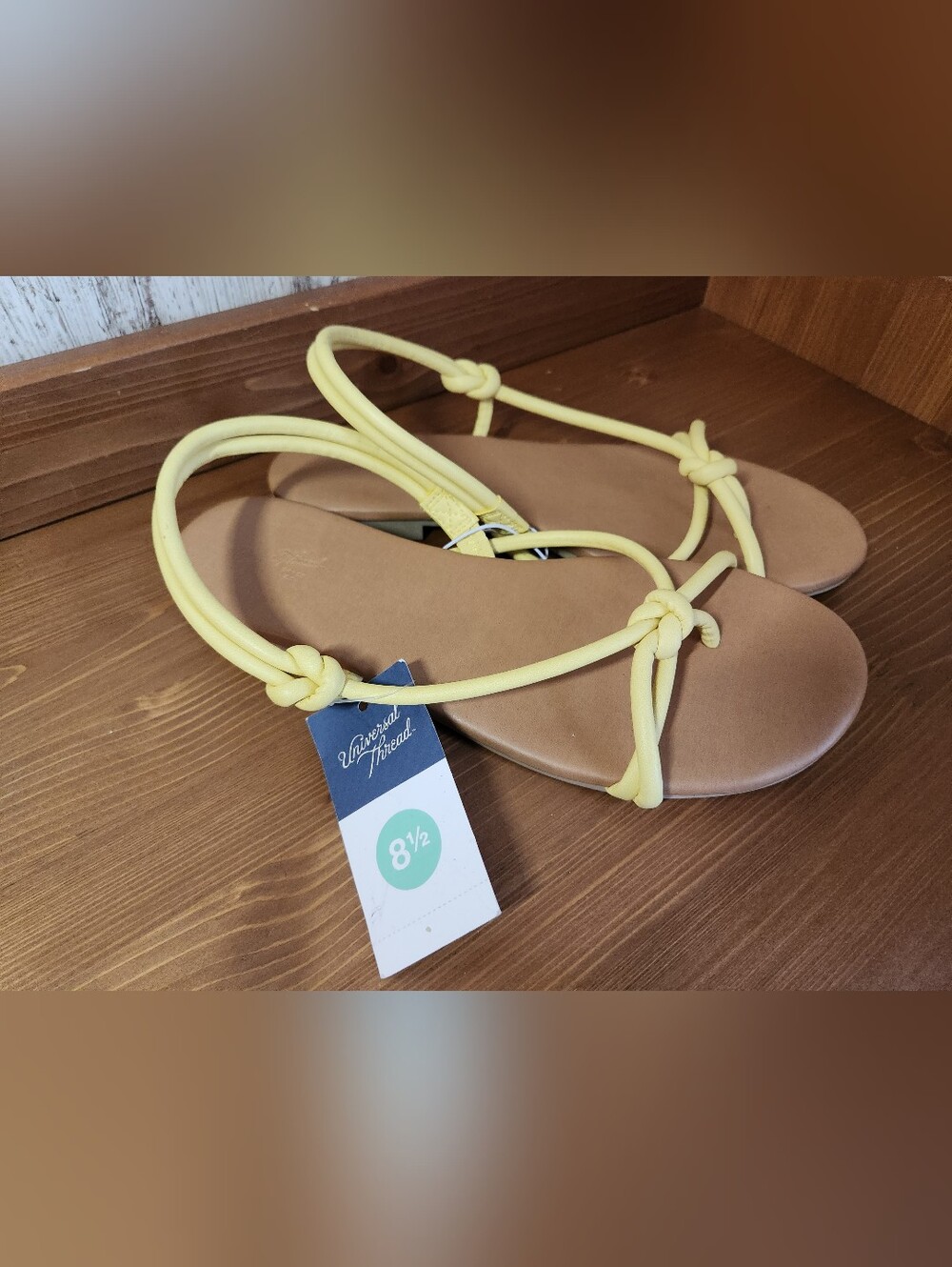 Universal Thread Women's Petal Tubular Sandals - Pale Yellow - NWT Size 8.5